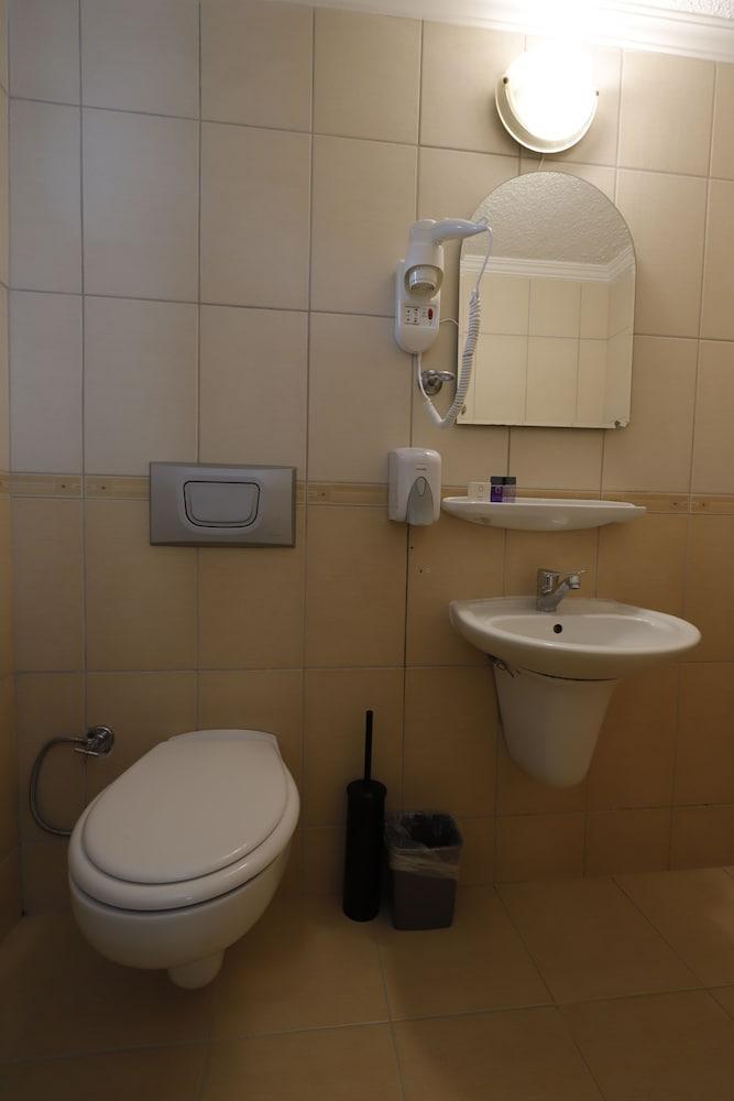 Atici Hotel Αττάλεια Εξωτερικό φωτογραφία
